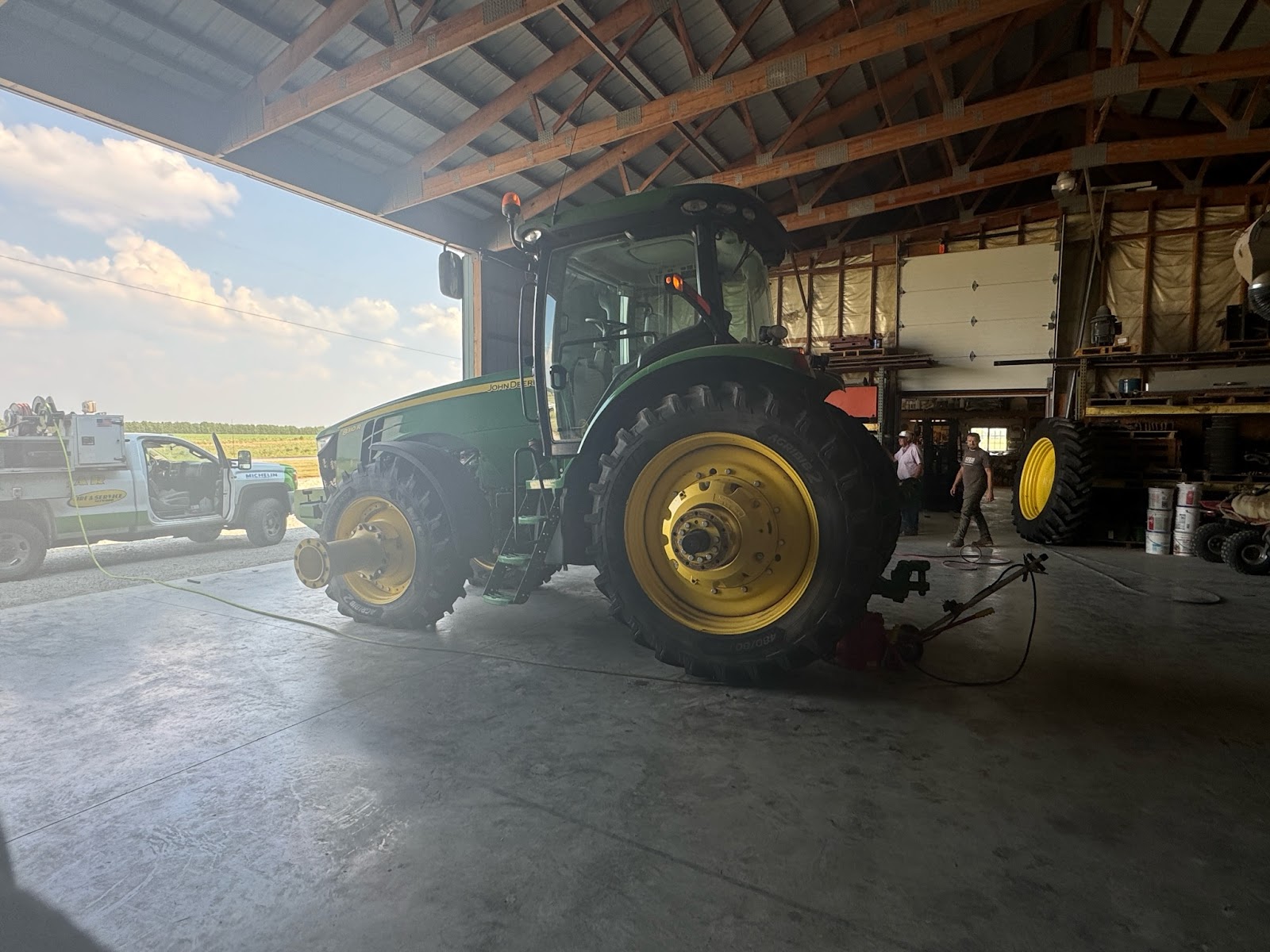 24/7 Roadside Tire Assistance